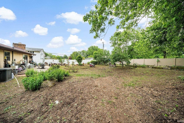 55698 Willowbend Blvd, Bristol, IN 46507 - fenced backyard with a patio area