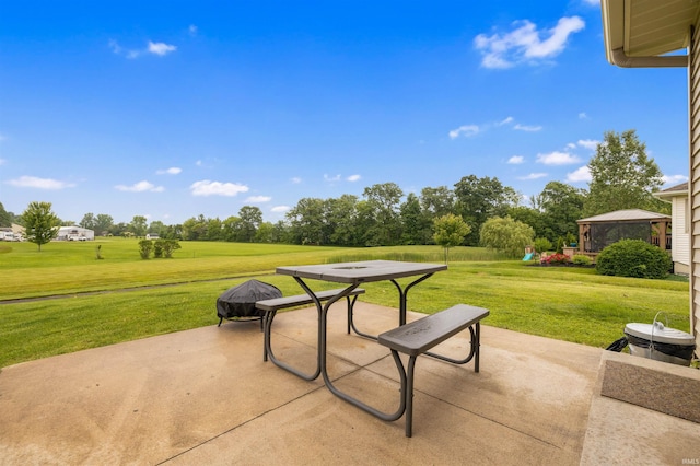5371 Bear Creek Pass, Auburn, IN 46706 - view of patio / terrace