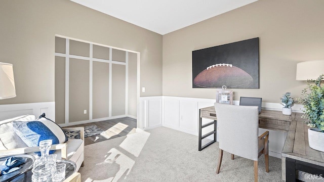 12967 Solo Ln, Fort Wayne, IN 46818 - home office with carpet floors