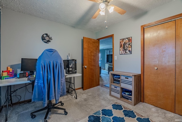 272 Sherman St, Wabash, IN 46992 - carpeted office space featuring a textured ceiling and a ceiling fan
