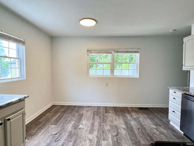2927 Barnhart Ave, Fort Wayne, IN 46805 - unfurnished dining area featuring dark wood-style floors and baseboards