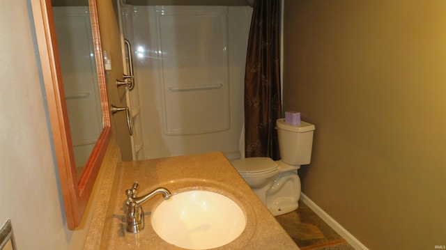 142 W Howard St, Galveston, IN 46932 - bathroom featuring a shower with curtain and vanity