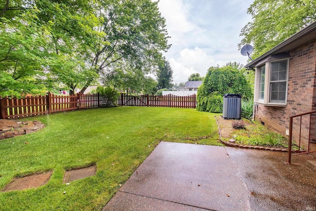 9040 Clear Creek Dr, Evansville, IN 47711 - fenced backyard with a patio
