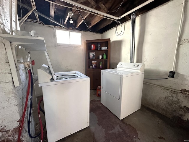 419 W Jefferson St, Kokomo, IN 46901 - laundry room with separate washer and dryer