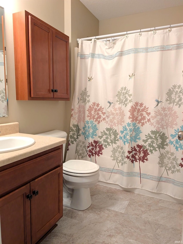 117 Blue Heron Cv, Decatur, IN 46733 - bathroom with vanity and a shower with curtain