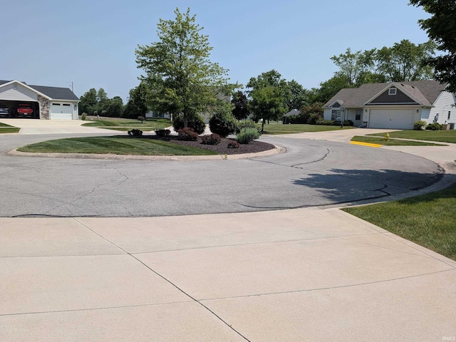 117 Blue Heron Cv, Decatur, IN 46733 - view of concrete driveway