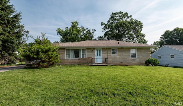 644 W Ladd Ave, Bloomington, IN 47403 - ranch-style house with stone siding and a front yard