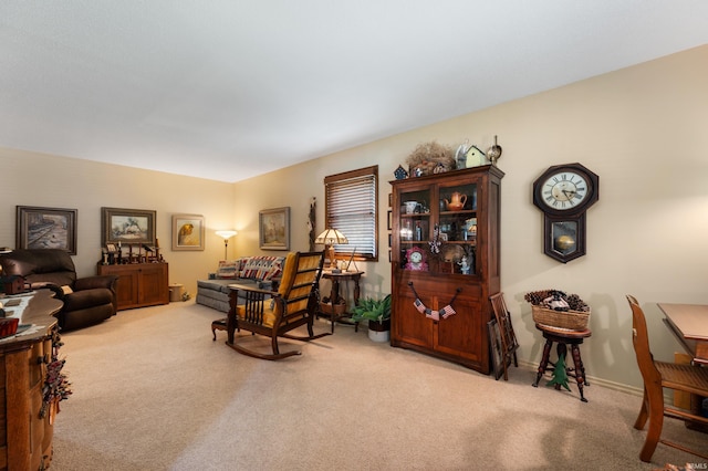 1105 N Buckeye Rd, Muncie, IN 47304 - view of carpeted living room