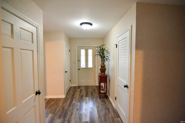 7366 Capri Ct, Newburgh, IN 47630 - entryway featuring dark wood finished floors and baseboards