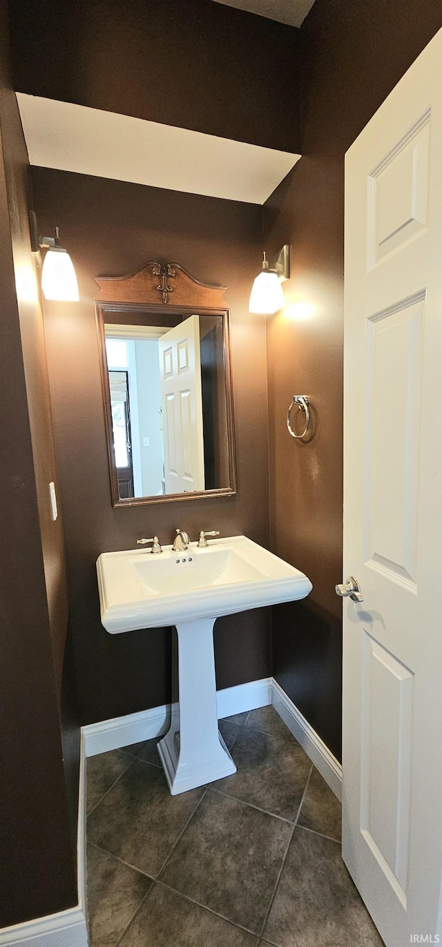 1648 S Ira St, Bloomington, IN 47401 - bathroom with tile patterned floors