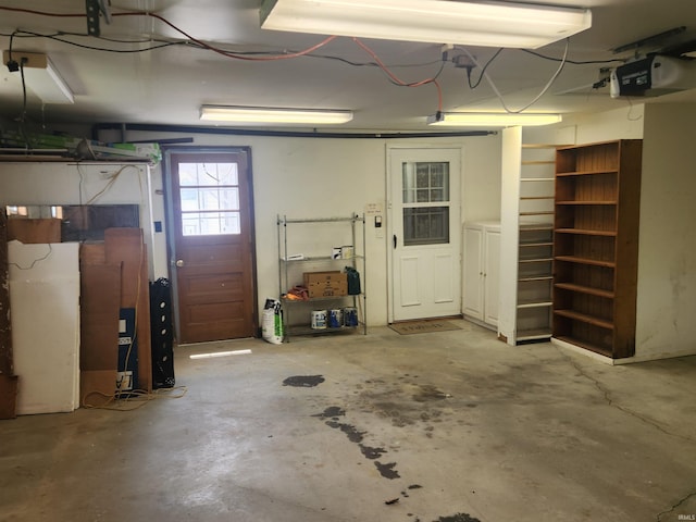 6480 E Mcguire Rd, Churubusco, IN 46723 - garage with a garage door opener