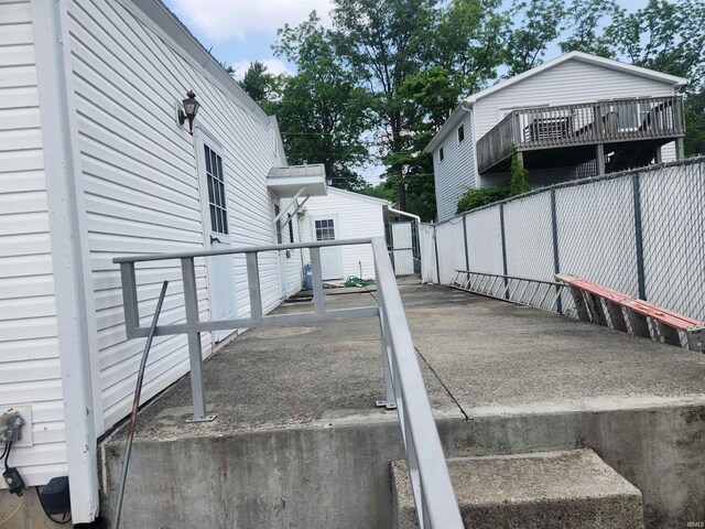 6480 E Mcguire Rd, Churubusco, IN 46723 - exterior space