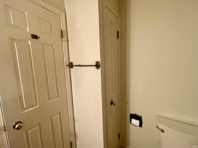 845 Crosspointe Ct, Wabash, IN 46992 - detailed view of toilet