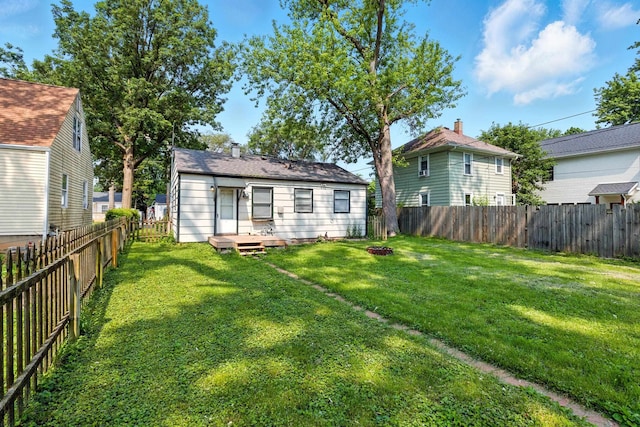 1610 Kentucky Ave, Fort Wayne, IN 46805 - rear view of house featuring a fenced backyard