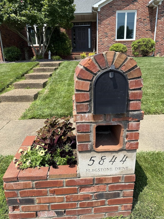 5844 Flagstone Dr, Evansville, IN 47711 - exterior view