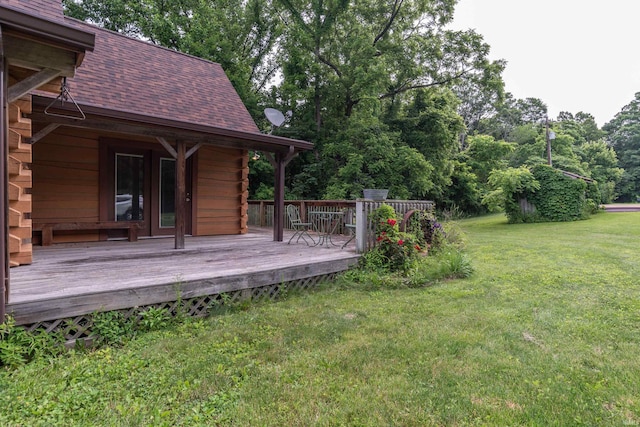 1275 N Sewell Rd, Bloomington, IN 47408 - view of grassy yard with a wooden deck