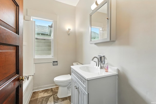 501 E Center St, Warsaw, IN 46580 - bathroom featuring vanity and a bath