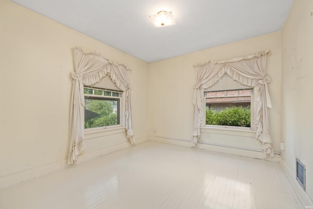 2131 Kensington Blvd, Fort Wayne, IN 46805 - spare room with healthy amount of natural light