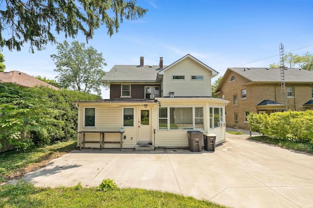 2131 Kensington Blvd, Fort Wayne, IN 46805 - back of house featuring a patio and entry steps