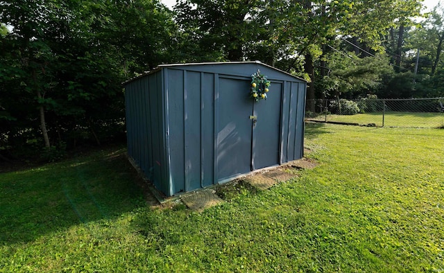 3945 W Walnut Leaf Dr, Bloomington, IN 47403 - view of shed with view of wooded area