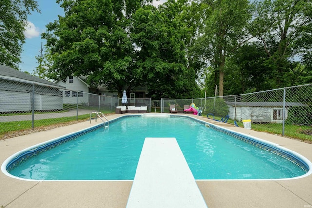 2220 N Huntington Rd, Marion, IN 46952 - view of swimming pool featuring a diving board