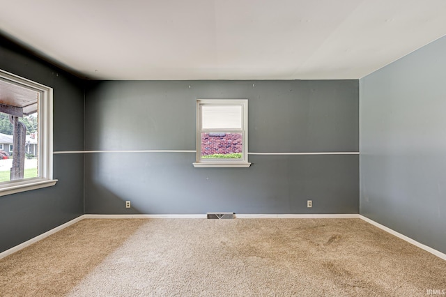 6412 E Oak St, Evansville, IN 47715 - empty room with carpet and baseboards