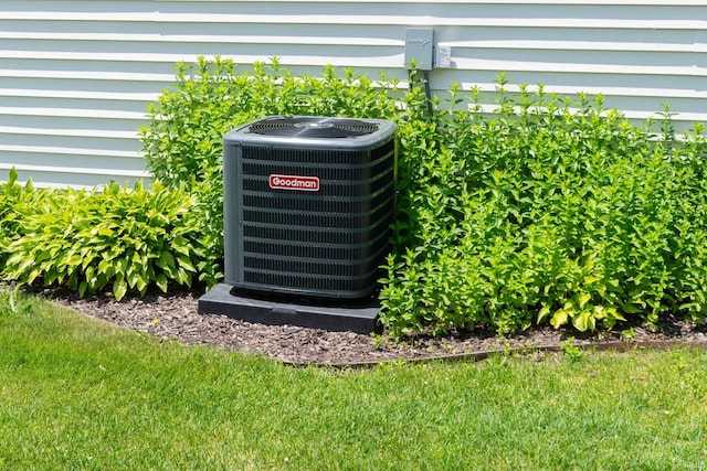920 Cary Ct, South Bend, IN 46614 - exterior view of a cooling unit