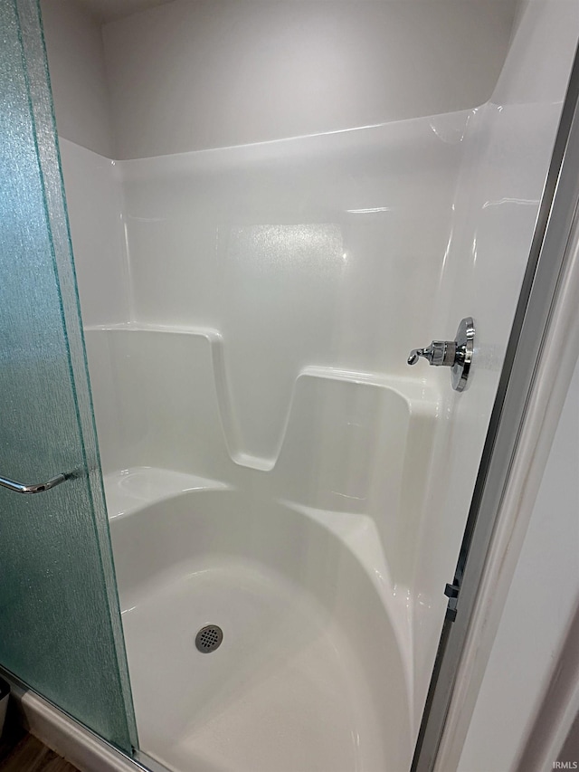 9 Beacon Way, Washington, IN 47501 - full bathroom featuring a shower stall