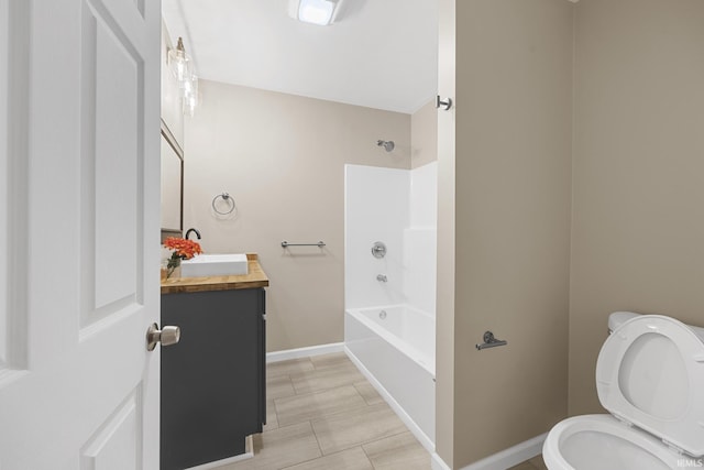 307 W Flora St, Washington, IN 47501 - bathroom with vanity and bathing tub / shower combination
