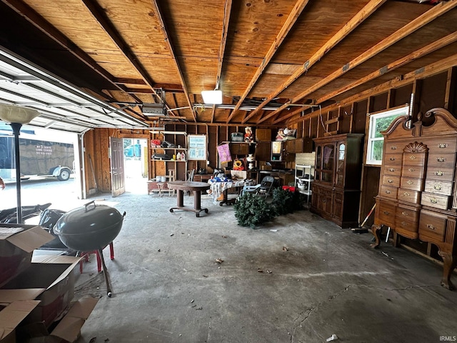 1114 W 4th St, Marion, IN 46952 - view of garage