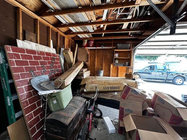 1114 W 4th St, Marion, IN 46952 - view of garage