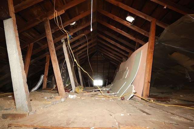 901 Lawndale Ave, South Bend, IN 46628 - view of attic