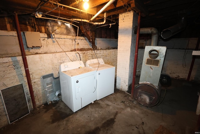 901 Lawndale Ave, South Bend, IN 46628 - unfinished basement featuring washing machine and dryer