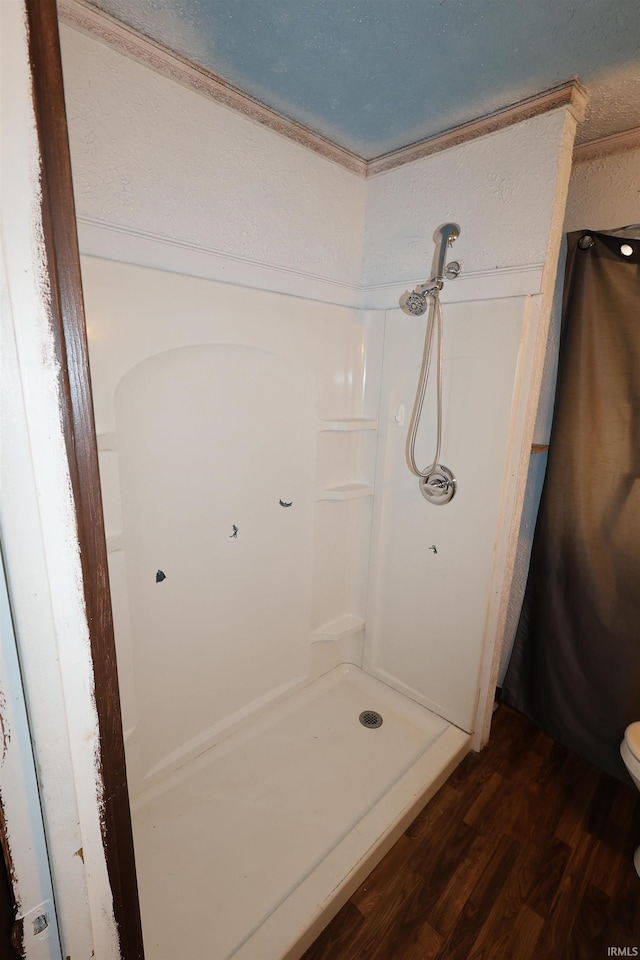 901 Lawndale Ave, South Bend, IN 46628 - full bath with wood finished floors and a shower stall