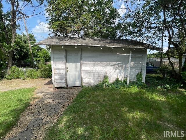 758 N Olive St, South Bend, IN 46628 - view of shed