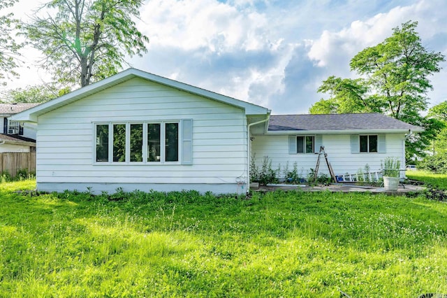 3524 Contessa Dr, Fort Wayne, IN 46816 - rear view of house