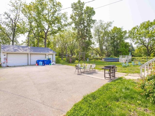 3020 Parnell Ave, Fort Wayne, IN 46805 - detached garage with view of scattered trees