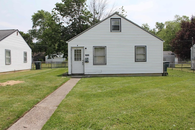 2012 S Vine St, Muncie, IN 47302 - rear view of house