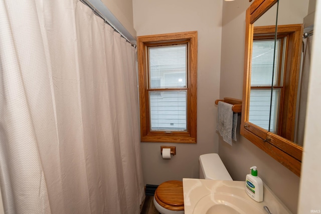 1121 S 23rd St, South Bend, IN 46615 - bathroom featuring toilet and a shower with curtain