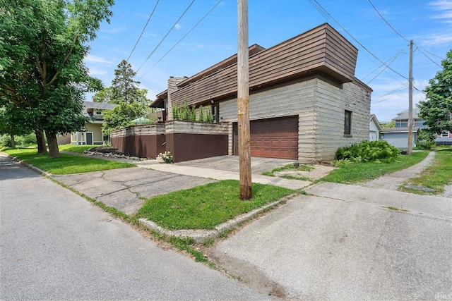 1208 Delta Blvd, Fort Wayne, IN 46805 - view of property exterior with driveway