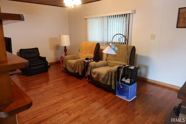 1120 E Fourth St, Mount Vernon, IN 47620 - living area with wood finished floors and a ceiling fan