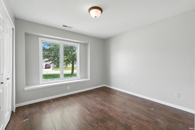 2005 Priscilla Ln, Kendallville, IN 46755 - unfurnished room with baseboards and dark wood finished floors