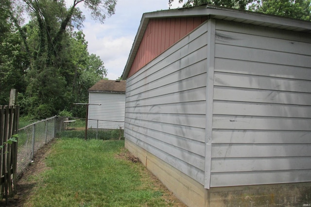 907 S Tennessee, Muncie, IN 47302 - view of side of home