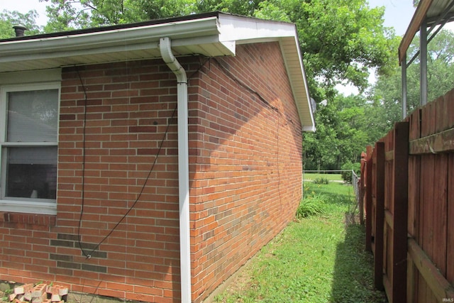 907 S Tennessee, Muncie, IN 47302 - view of home's exterior with brick siding