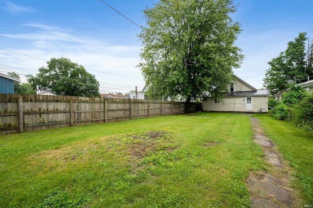 32 W Main St, Redkey, IN 47373 - view of yard