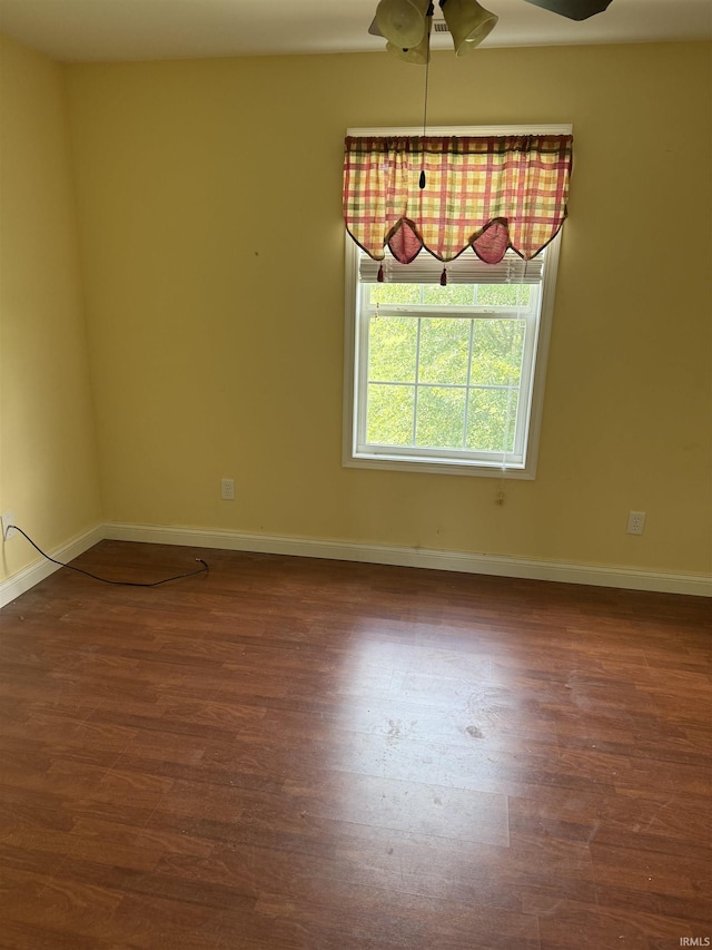 5450 Fox Chase Ct, Boonville, IN 47601 - unfurnished room with a ceiling fan and wood finished floors