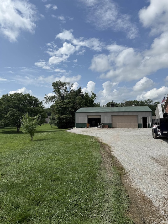 5450 Fox Chase Ct, Boonville, IN 47601 - view of detached garage