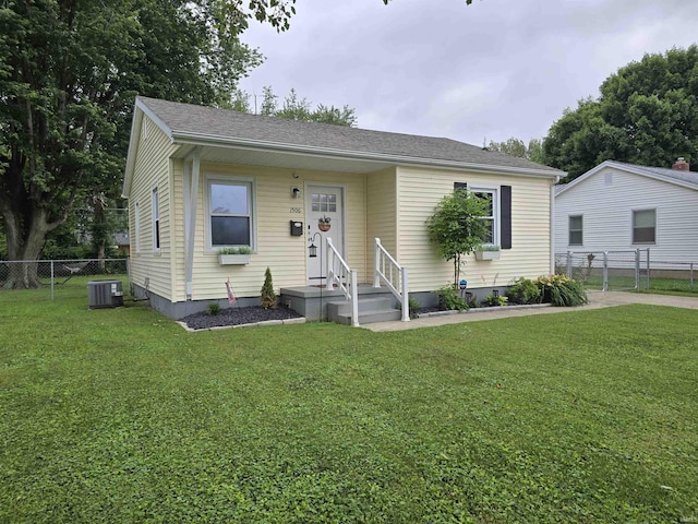1506 Cass Ave, Evansville, IN 47714 - view of bungalow-style house