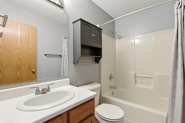 5130 Windy Knoll Ct, Fort Wayne, IN 46809 - full bath with shower / bath combo with shower curtain, vanity, and a textured ceiling