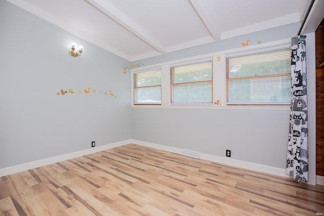 7811 Meadowview Dr, Evansville, IN 47710 - unfurnished room featuring light wood-style floors